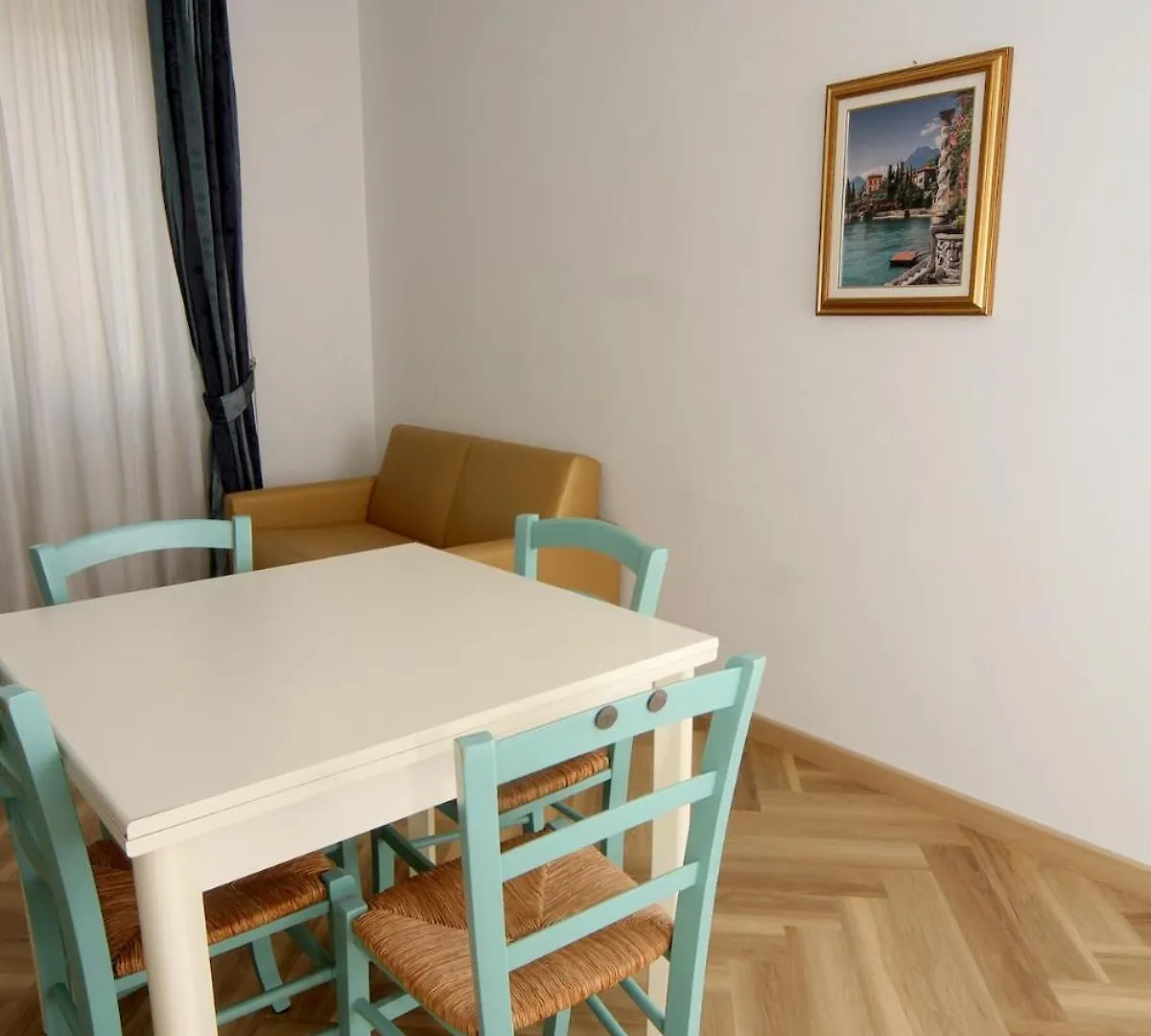 Apartament Colico Centro Living